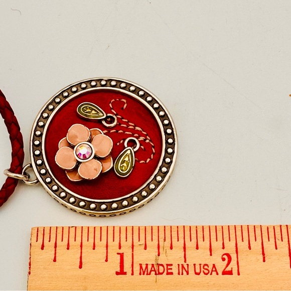 Brighton Opening Night At The Opera Red Leather Cord Red Flower Necklace - Picture 8 of 12